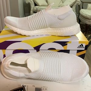 Adidas Ultraboost Laceless Running Shoes BB6146